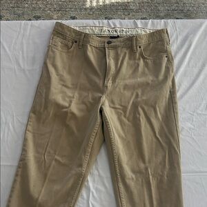 Lands' End Men's Relaxed Jeans in Tan